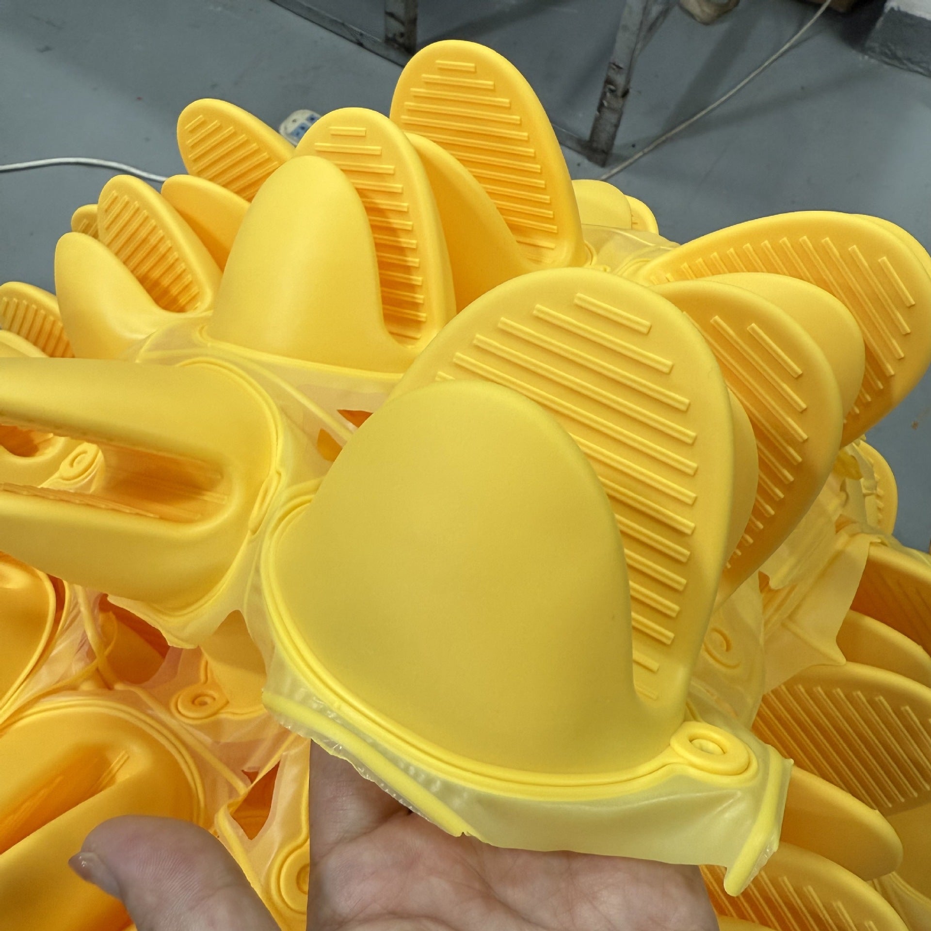 Silicone Heat Resistant Oven Mitts